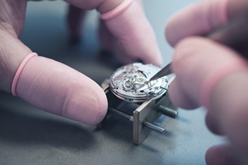 原装无锡宝玑手表钢表带维修